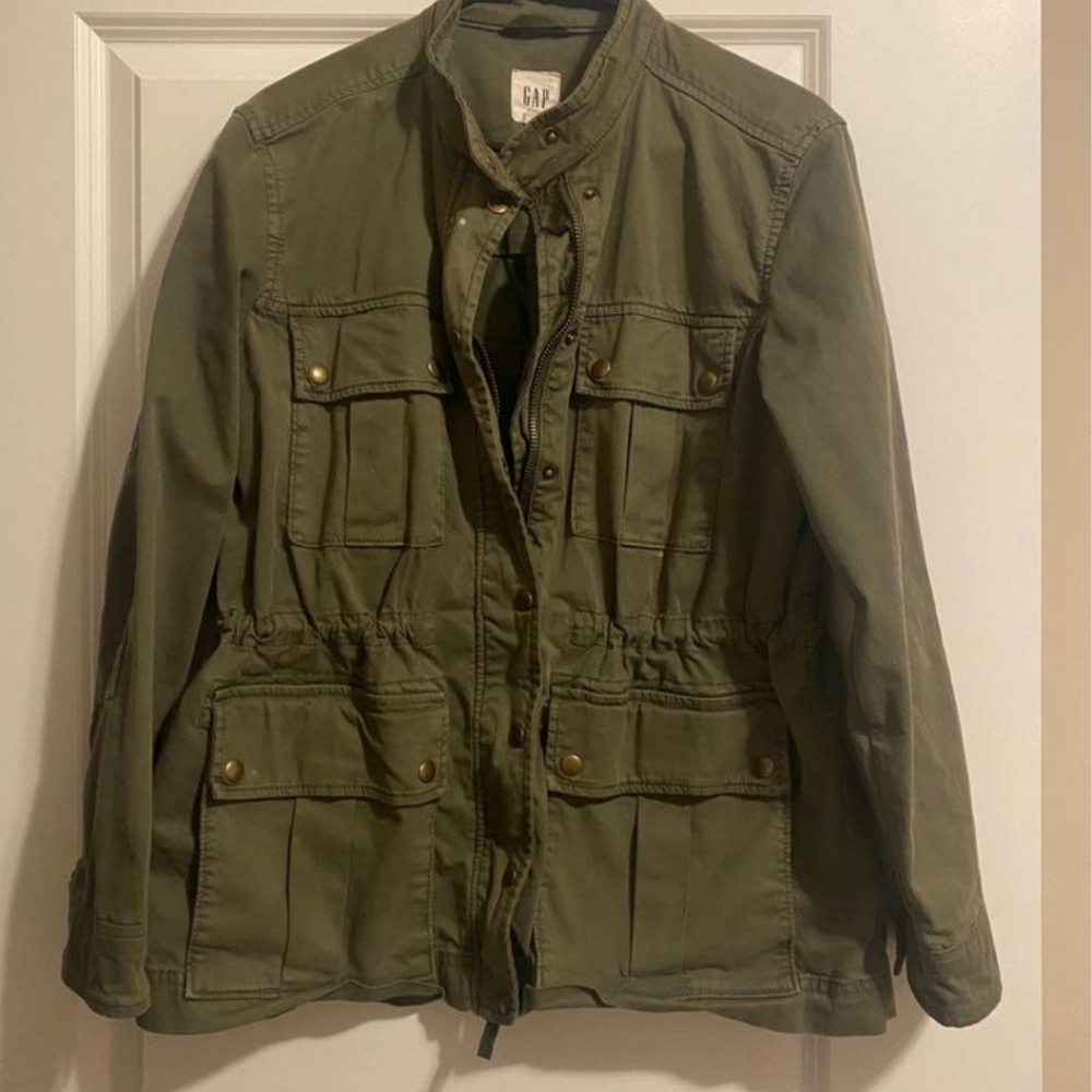 GAP green bomber jacket with zipper and clips